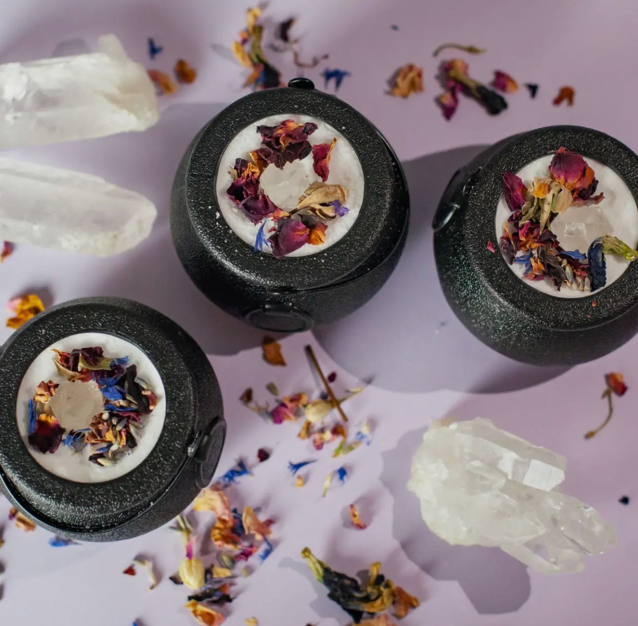 Cauldron Bath Bomb